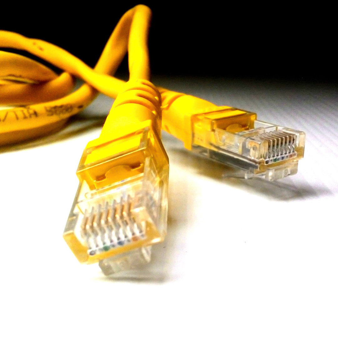 Cable amphenol